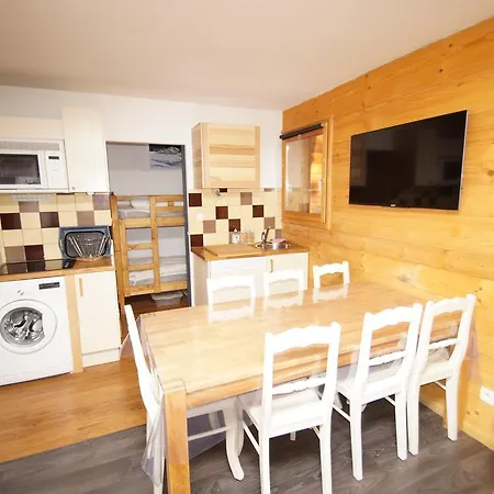 Chantelouve Apartment